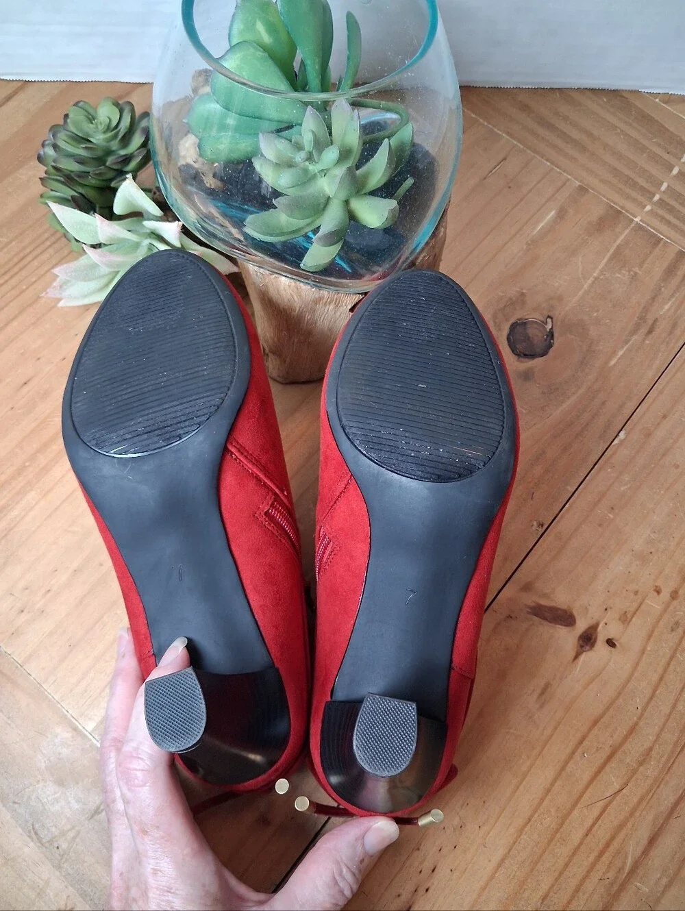 Coach and Four Faux Suede Cuffed Bootie w/Bow On Heel Fire Engine Red Size 7